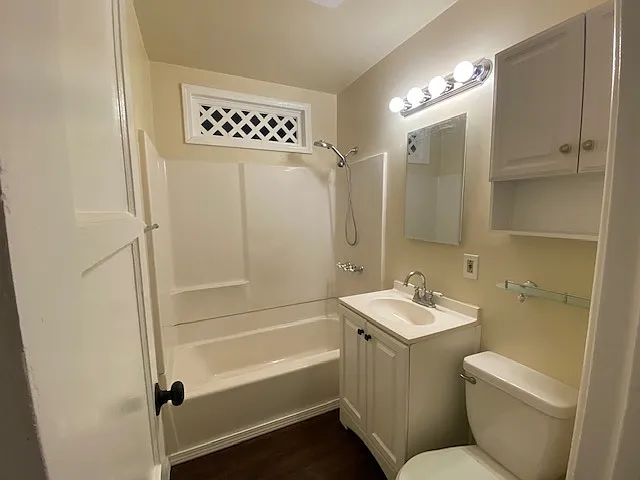 14604 S Condon Ave — Photo 9