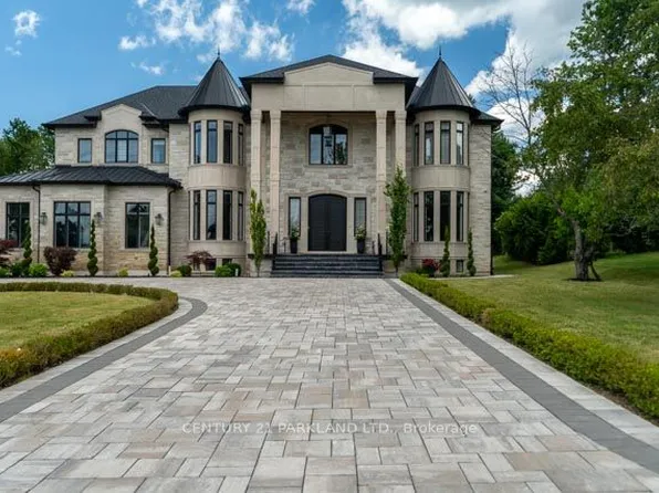 12 Hollywood Cres, King, ON L0G 1N0