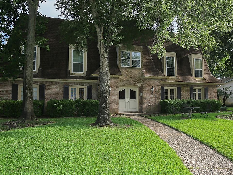 1st image of 1031 Villa Court Dr