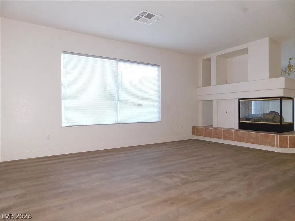 3 bed, 2.5 bath, 1613 sqft, $1,950 — Photo 4