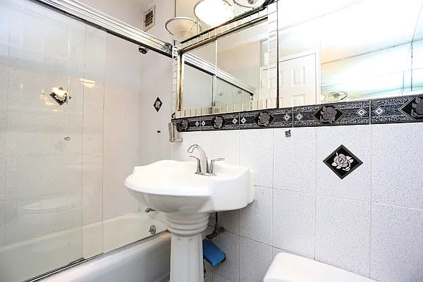 Sold by Keller Williams Realty Landmark II | media 15