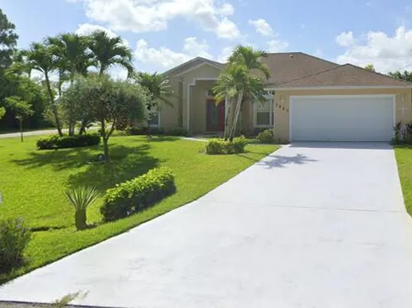2685 SW Selkirk Lane, Port St Lucie, FL 34953