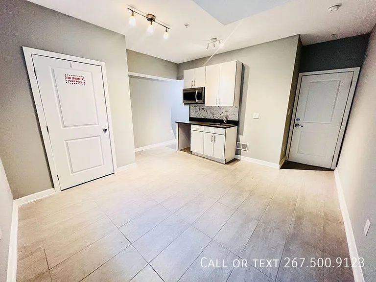 533 Budd St #1A — Photo 3