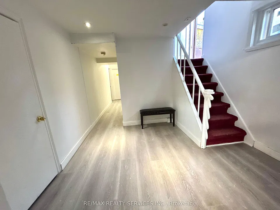 139 Bellamy Rd N