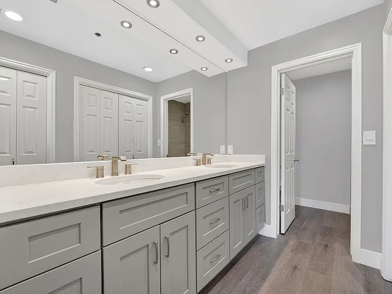 48 W Broadway #1106N — Photo 16