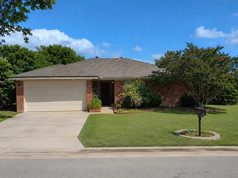 410 Saddle Dr — Photo 54