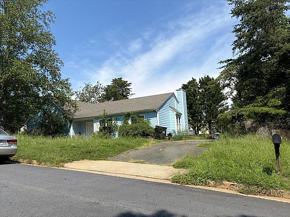 2nd image of 1100 Raintree Dr