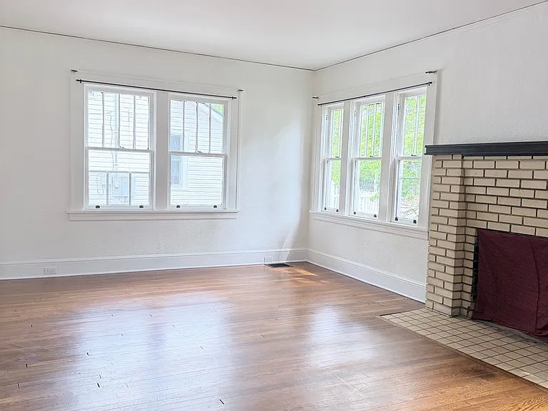 94 Louisiana Ave — Photo 3