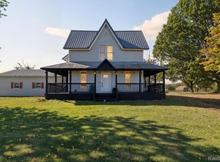 4121 Sheridan Rd, Flushing, MI 48433