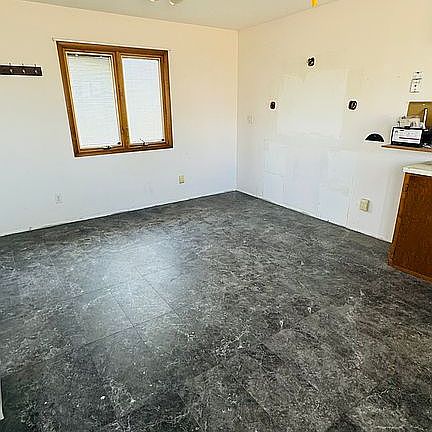 3rd image of 105 N 2nd St