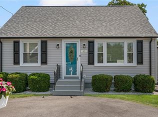 45 Burnett St, Johnston, RI 02919