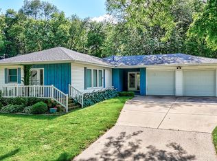 211 Elm St, Oglesby, IL 61348