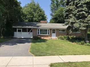 414 Mount Allen Dr, Mechanicsburg, PA 17055