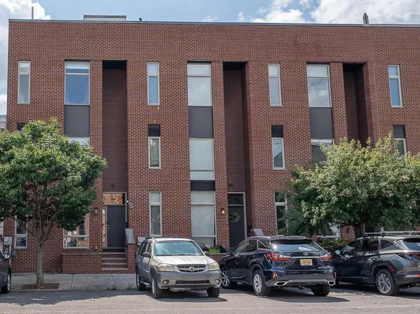 2350 E York St, Philadelphia, PA 19125