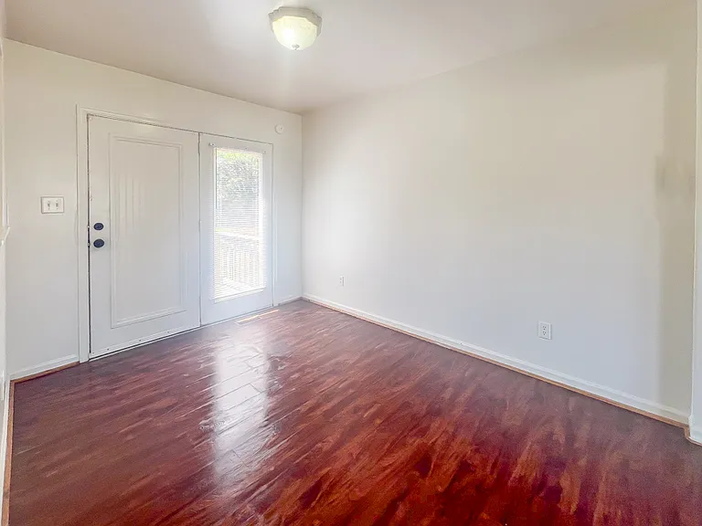 520 Lancaster Creek Dr — Photo 5