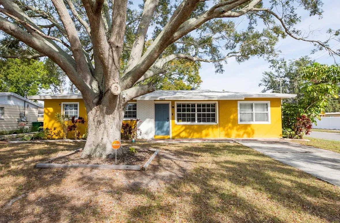 4 bed, 1258 sqft, $2,750 — Photo 1