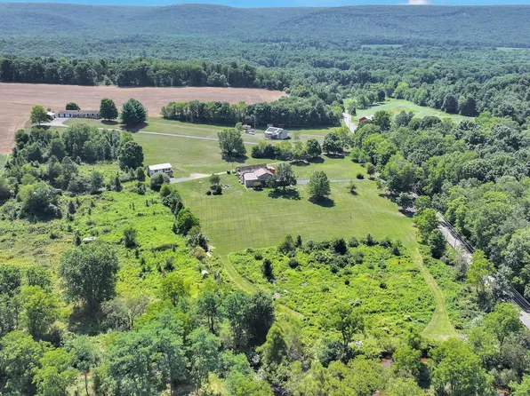 507&-505 Dad Burnhams Rd, Schuylkill Haven, PA 17972