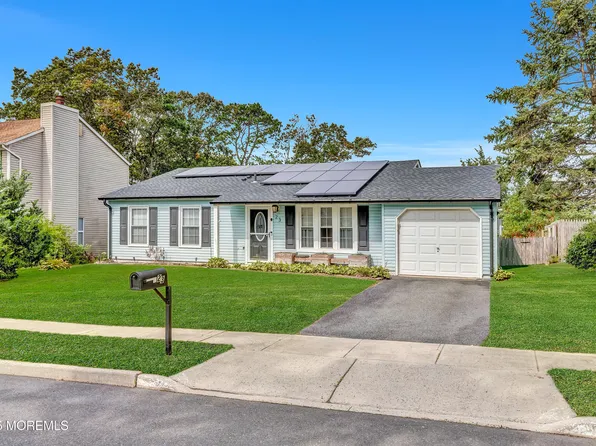 23 Sextant Drive, Barnegat, NJ 08005