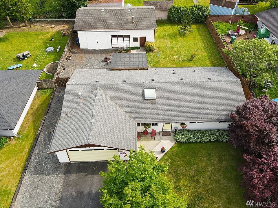 1st image of 4314 130th Pl NE