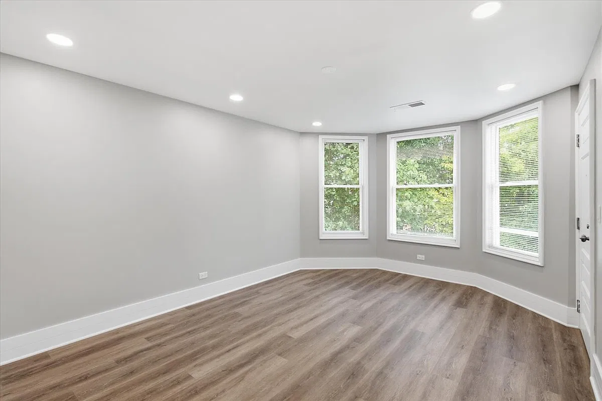 3 bed, 2.0 bath, 1750 sqft, $3,495 — Photo 3