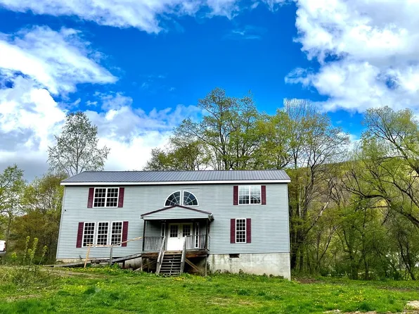 15 Weeping Willow Ln, Westfield, PA 16950