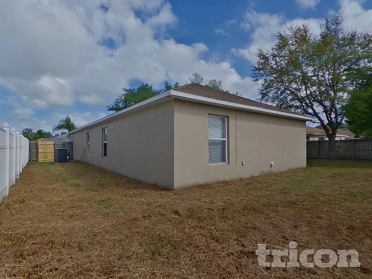 810 Ognon Ct — Photo 20