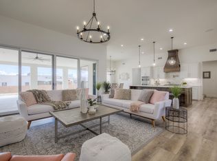 6616 Papagayo Rd NW, Albuquerque, NM 87120