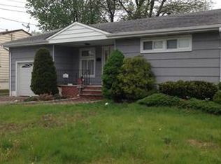 90 Ira Ave, Colonia, NJ 07067