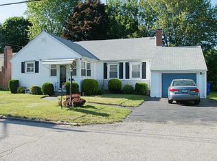 144 Circuit Dr, Riverside, RI 02915