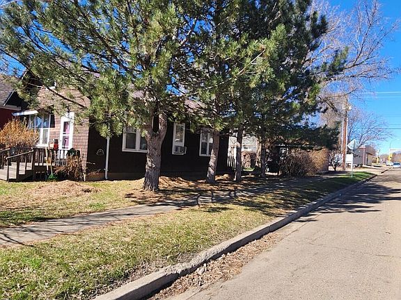 4th image of 245 2nd Ave W