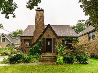 274 N Emroy Ave, Elmhurst, IL 60126