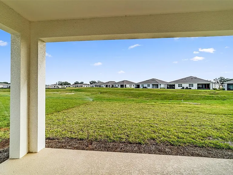 5358 NW 48th Pl — Photo 34