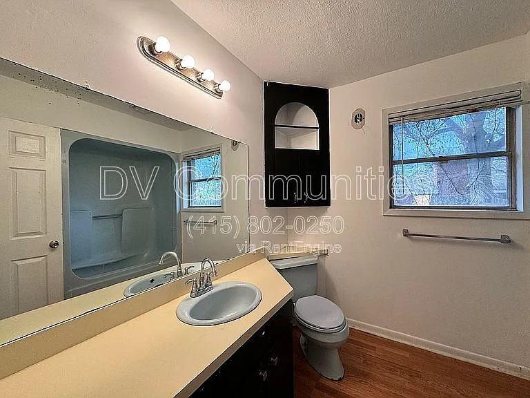 817 Westmont Dr — Photo 18