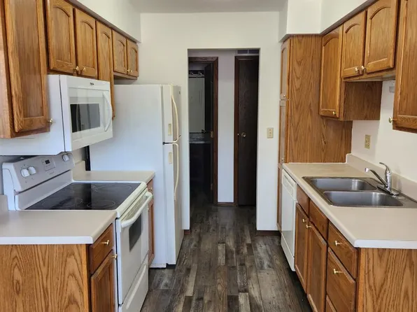 1800 S. Stephen Ave., 1800 S Stephen Ave APT 4, Sioux Falls, SD 57103