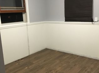 1237 Palmer Ct NE, Grand Rapids, MI 49505