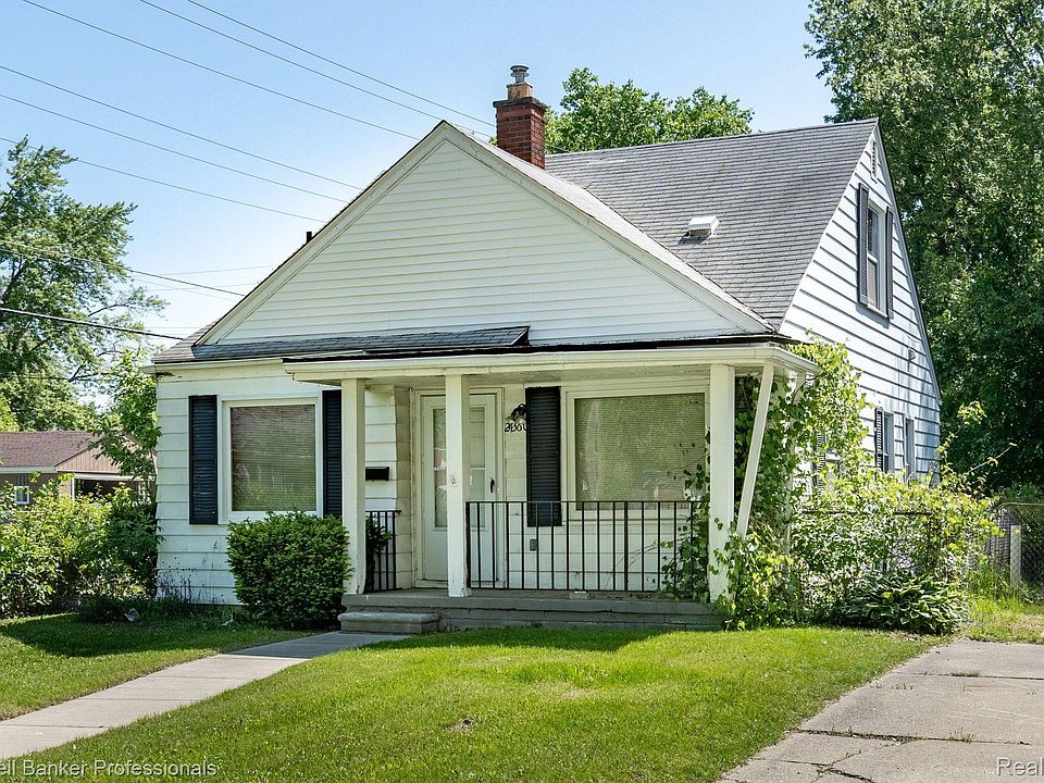 1st image of 24360 Cloverlawn St