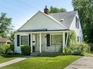 24360 Cloverlawn St, Oak Park, MI