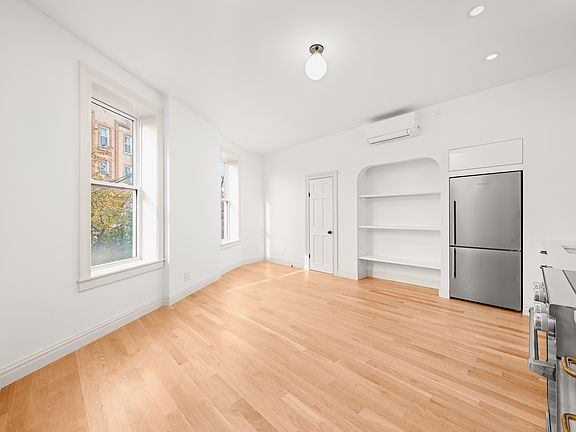 3rd image of 68-22 Forest Ave #2R