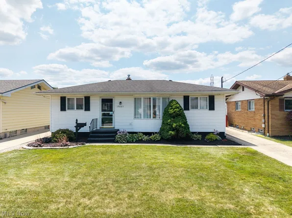 15661 Hocking Blvd, Brookpark, OH 44142