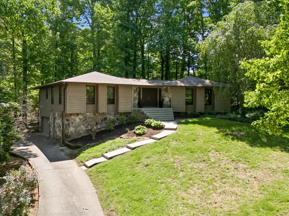 302 Saint Andrews Dr, Knoxville, TN 37934