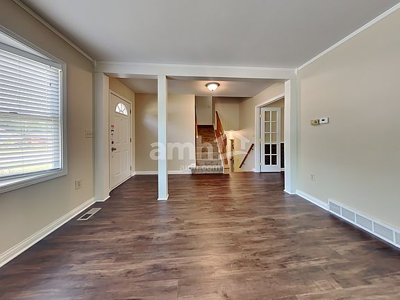 4th image of 15 Mary Jane Dr