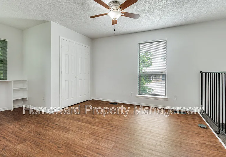 809 E Pioneer Dr — Photo 9
