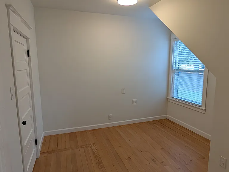 315 4th Ave SE — Photo 9