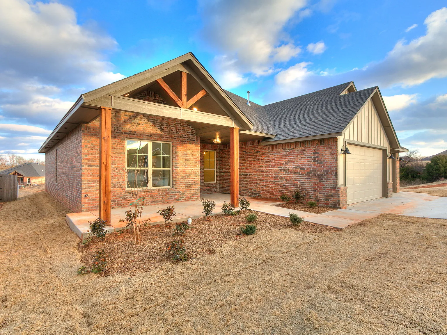 5 bed, 2175 sqft, $2,550 — Photo 3