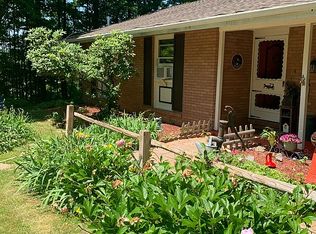 1107 Mount Tom Rd, East Stroudsburg, PA 18301