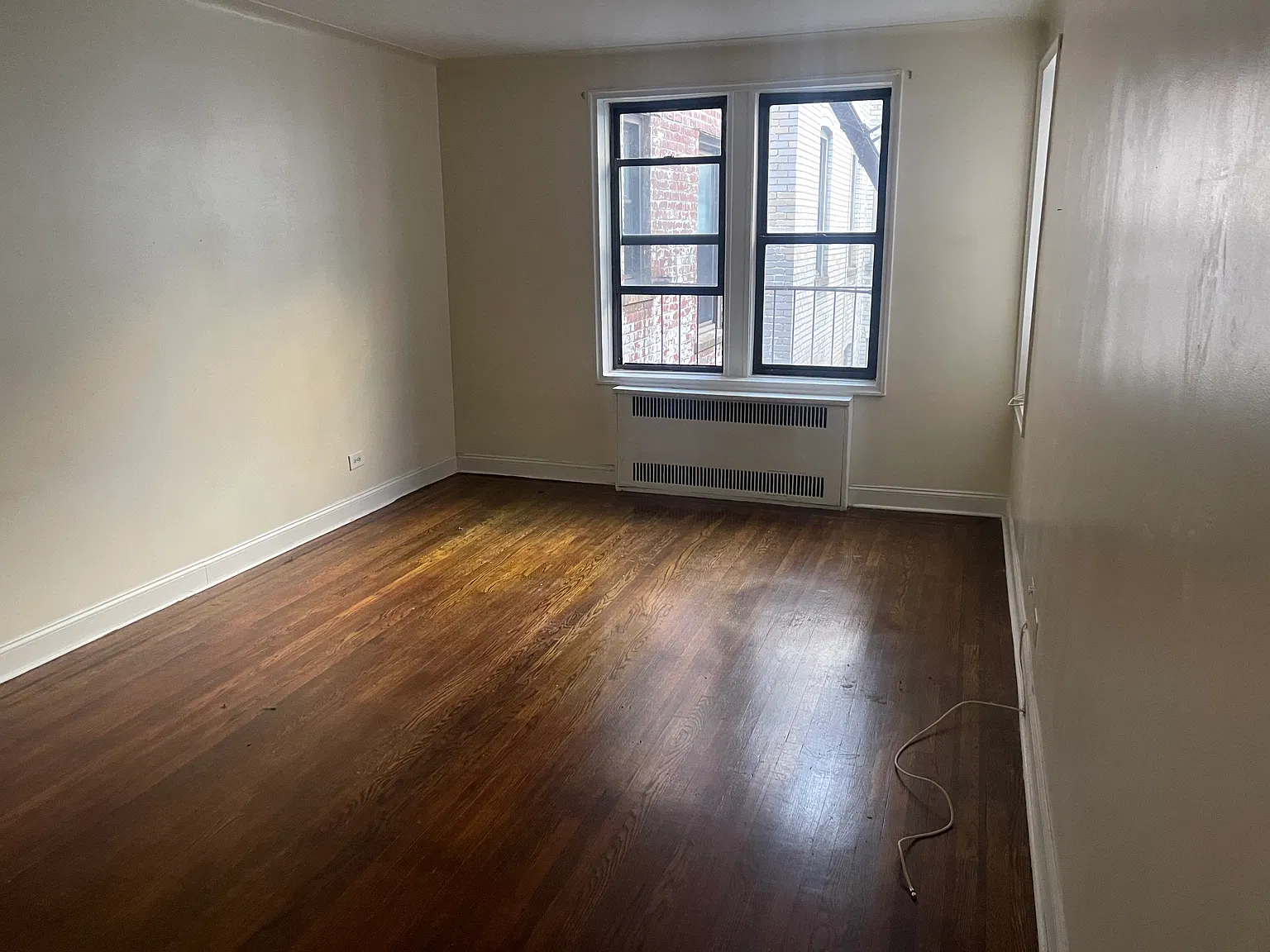266 East 21st Street — Photo 1