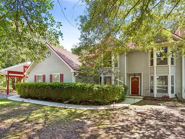 28555 Persimmon Ln, Abita Springs, LA 70420