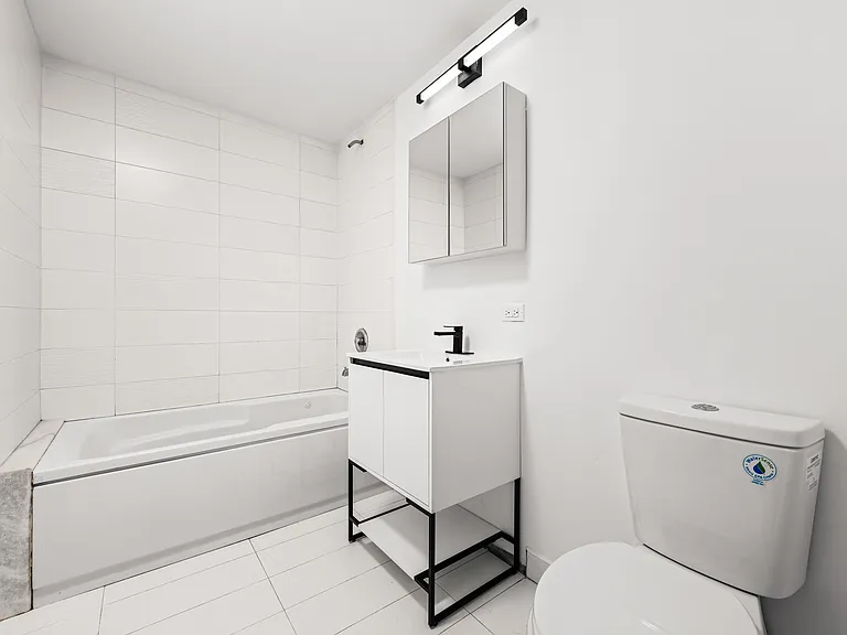 342 Eldert St #301 — Photo 9