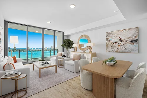 220 Lake Shore Dr Photo 1