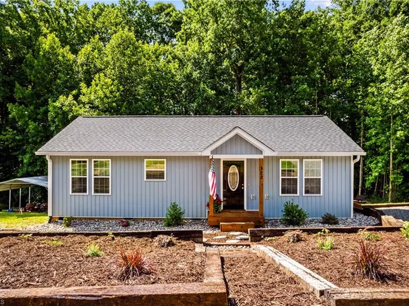 122 Yadkin River Rd, Statesville, NC 28625